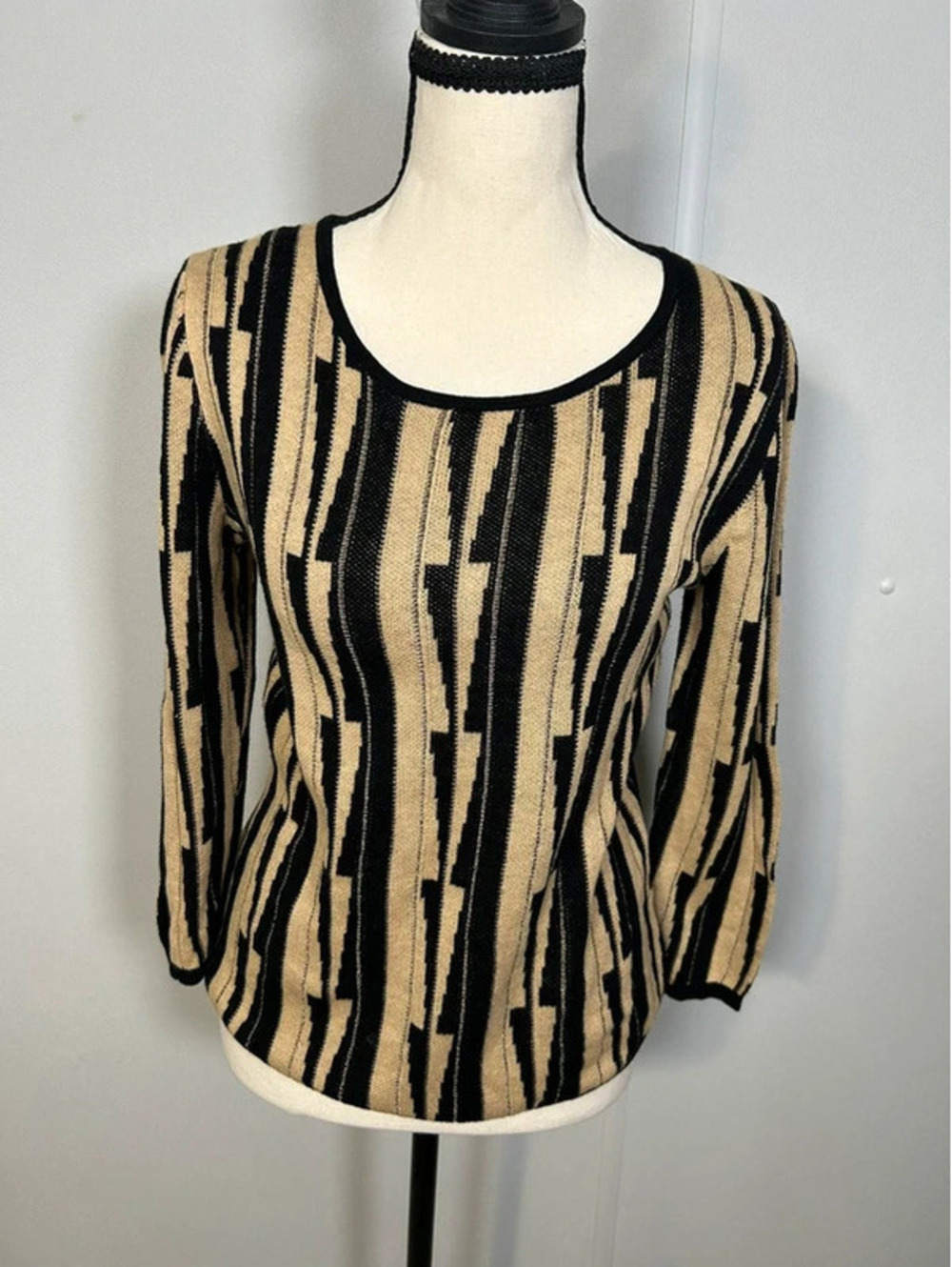 Jones New York Petite Black Tan Geometric Knit Sweater PS